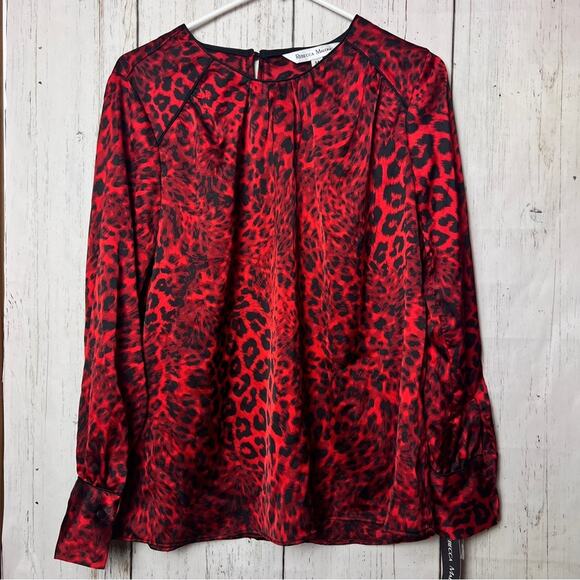 Rebecca Malone Women’s Black and Red Print Blouse
Sz M
Nwt - Picture 2 of 12